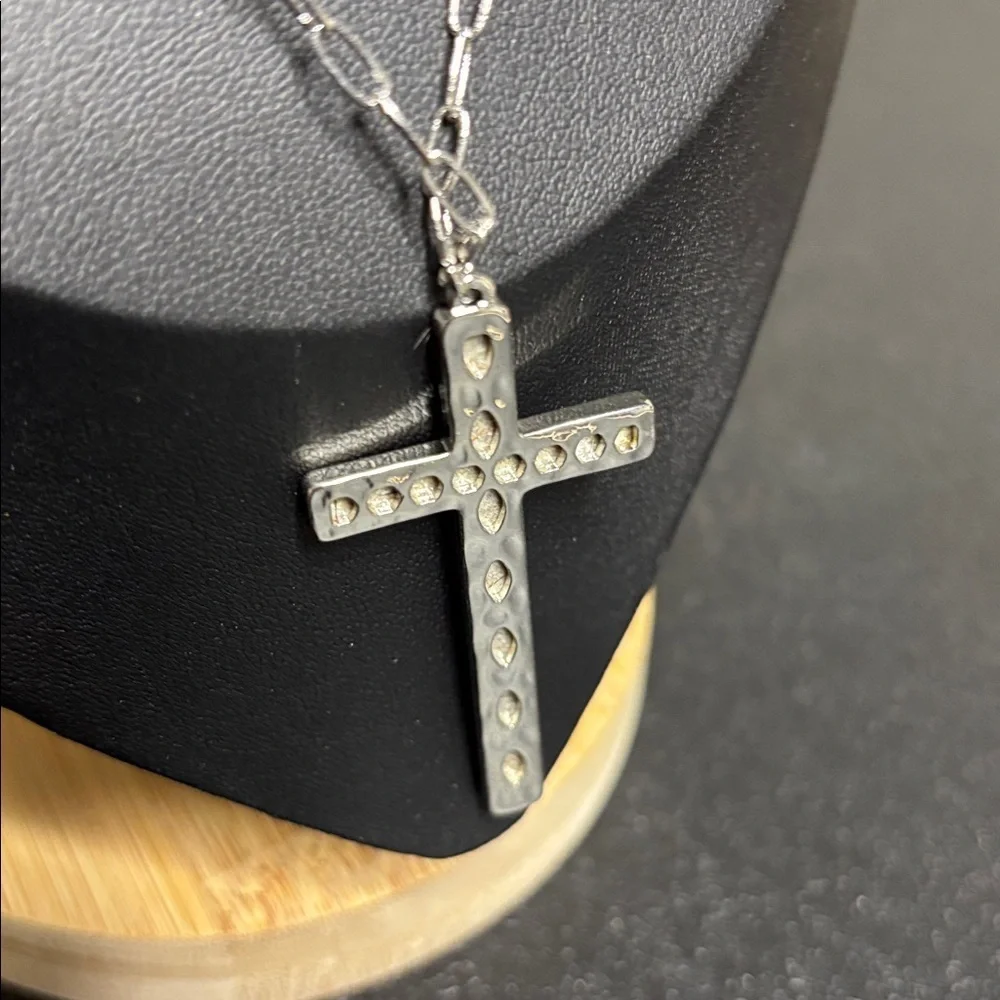 Western Vow Print Textured Silver Cross Pendant Necklace